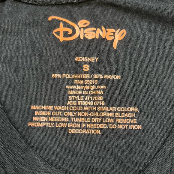 🎃 Disney Women’s Tee | Skeleton Design | Glow in the Dark | Small | Halloween - Picture 6 of 7